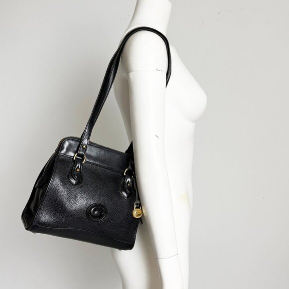 Dooney & Bourke All Weather Leather Carpet Shoulder Bag P147 Black RARE … - Picture 3 of 10